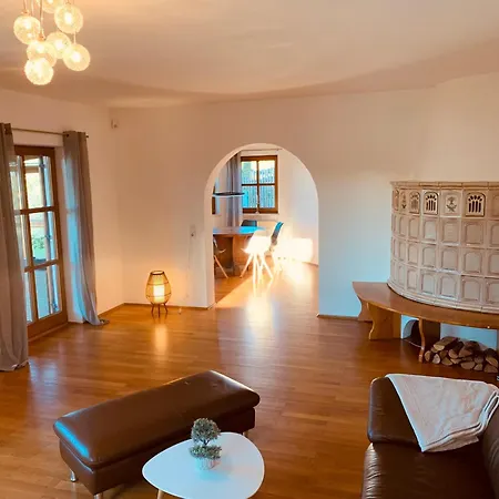 Adlerhorst - Grosses Haus Fuer Gruppen Bis 11 Personen, Terrasse, Parkplatz Thyrnau