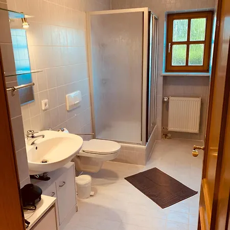 Adlerhorst - Grosses Haus Fuer Gruppen Bis 11 Personen, Terrasse, Parkplatz *
